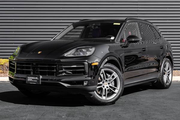 2024 Porsche Cayenne Base