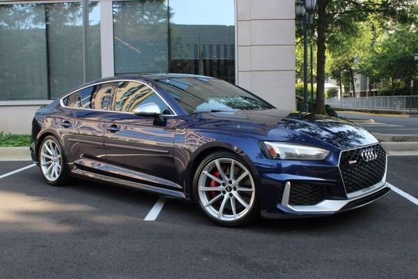 Audi RS 5 with VIN: WUABWCF56KA906357