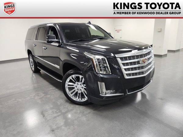 Cadillac Escalade ESV with VIN: 1GYS4HKJ8KR376245