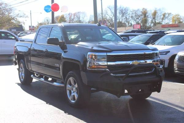 Chevrolet Silverado 1500 with VIN: 3GCUKREC5JG334072