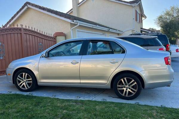 2005 Volkswagen Jetta 2.5 PZEV