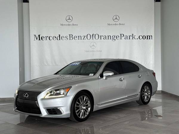 Lexus LS 460 with VIN: JTHBL5EF4G5140493