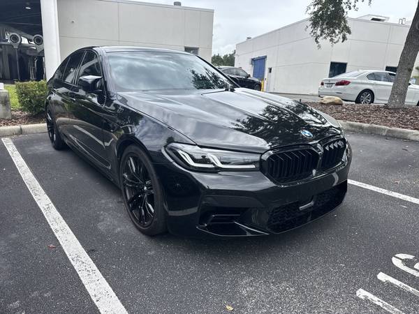 BMW M5 with VIN: WBS83CH03PCN07248