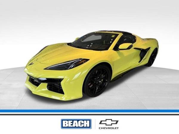 Chevrolet Corvette with VIN: 1G1YF2D35R5604816
