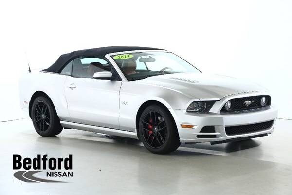 Ford Mustang with VIN: 1ZVBP8FF8E5301461