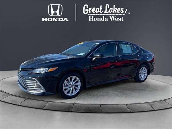 Toyota Camry with VIN: 4T1R11BK3PU096827