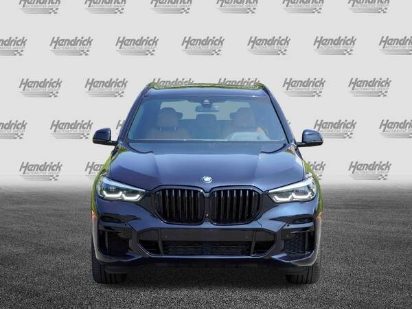 BMW X5 with VIN: 5UXCR4C05P9R00371