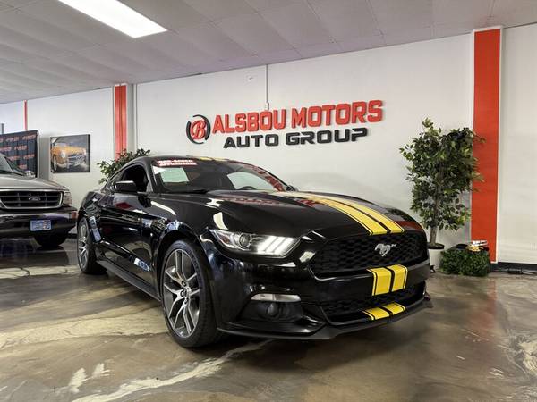 Ford Mustang with VIN: 1FA6P8TH7G5232815