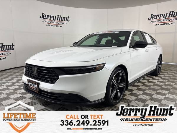 Honda Accord with VIN: 1HGCY2F55RA011783