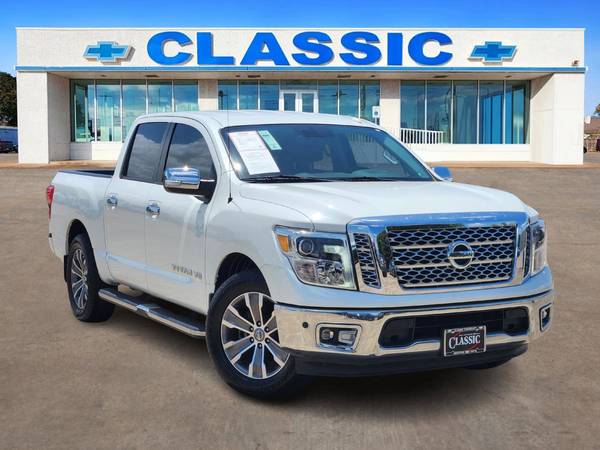Nissan Titan with VIN: 1N6AA1E61KN500594
