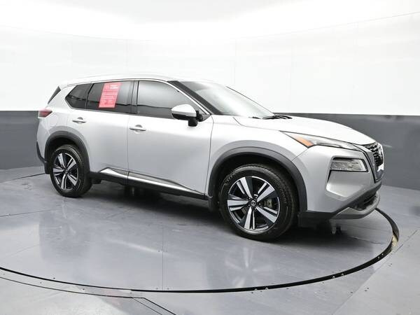 Nissan Rogue with VIN: 5N1AT3CA2MC671378