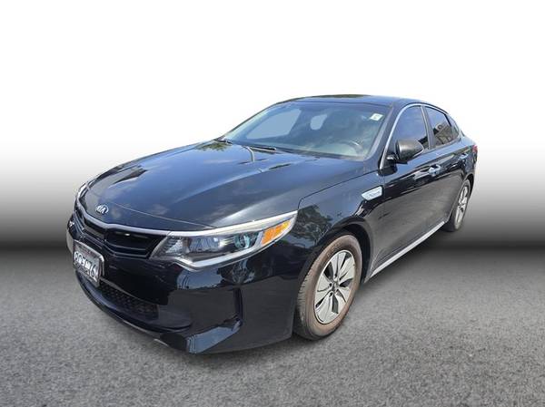Kia Optima Hybrid with VIN: KNAGT4LC2H5008597