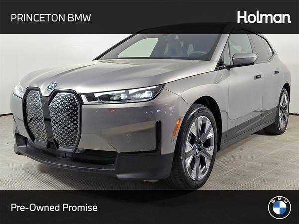 BMW iX with VIN: WB523CF00RCN21056