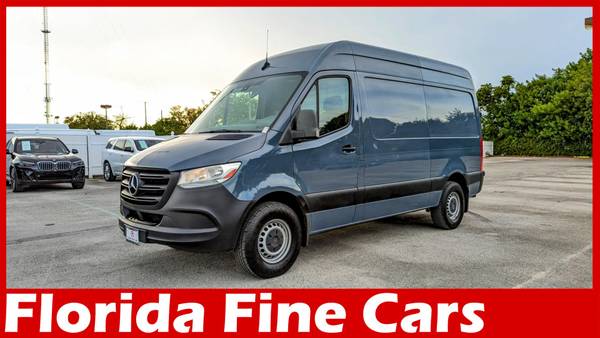 Mercedes-Benz Sprinter with VIN: WD4PF0CD8KP031802