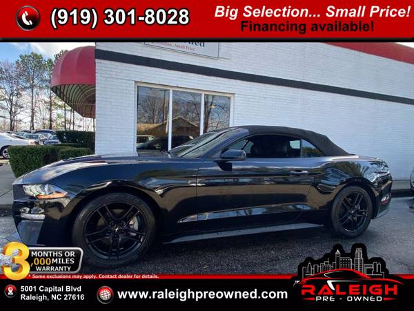 Ford Mustang with VIN: 1FATP8UH0J5133567