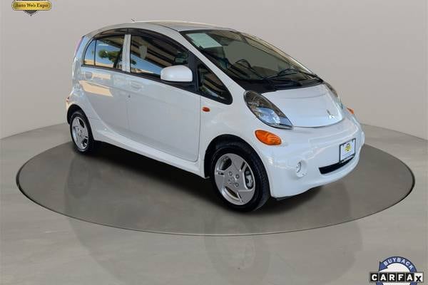 2012 Mitsubishi i-MiEV SE Hatchback