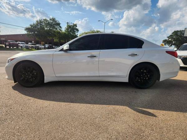 INFINITI Q50 with VIN: JN1BV7AP9EM673094