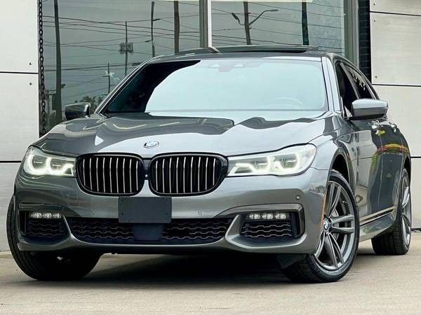 BMW ALPINA B7 with VIN: WBA7F2C3XHG423215