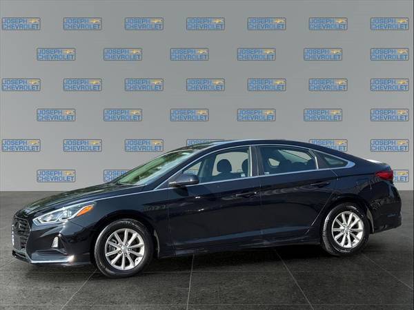 Hyundai Sonata with VIN: 5NPE24AF5JH648349