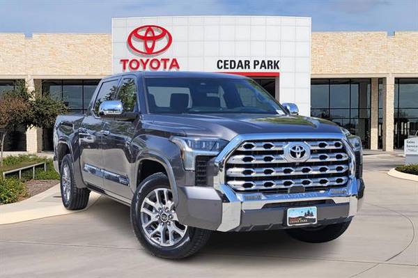 Toyota Tundra with VIN: 5TFMA5AB4NX005132
