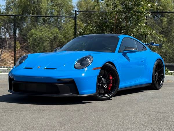 Porsche 911 with VIN: WP0AC2A93NS269304