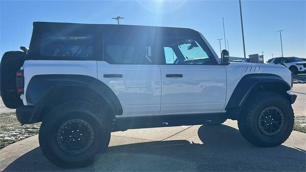 Ford Bronco with VIN: 1FMEE5JR0PLB77640