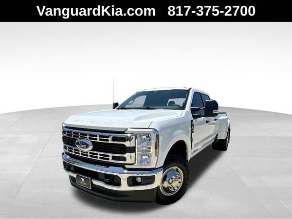 Ford F-350 Super Duty with VIN: 1FT8W3DT5REF79753