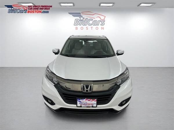 Honda HR-V with VIN: 3CZRU6H70MM728558