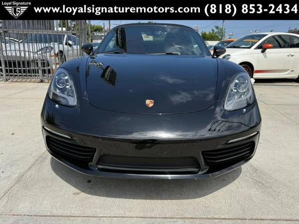 Porsche 718 Boxster with VIN: WP0CB2A84KS228775