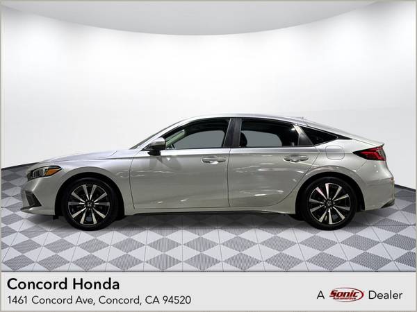 Honda Civic with VIN: 19XFL1H77PE018103