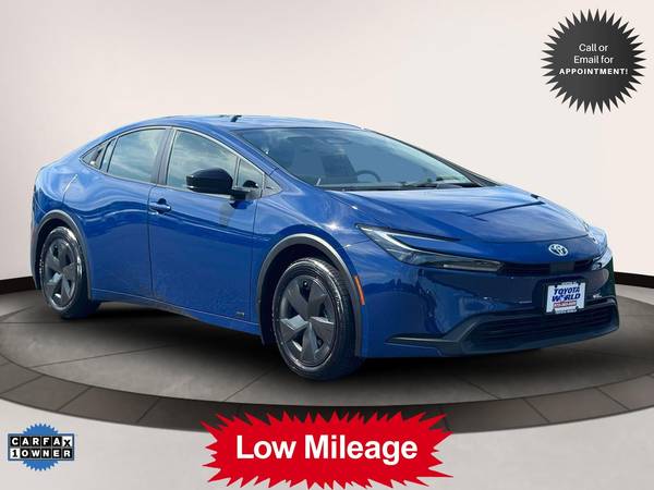 Toyota Prius with VIN: JTDADABU8R3020166