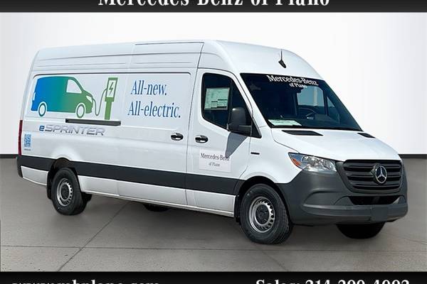 2024 Mercedes-Benz eSprinter 2500 170" WB Cargo