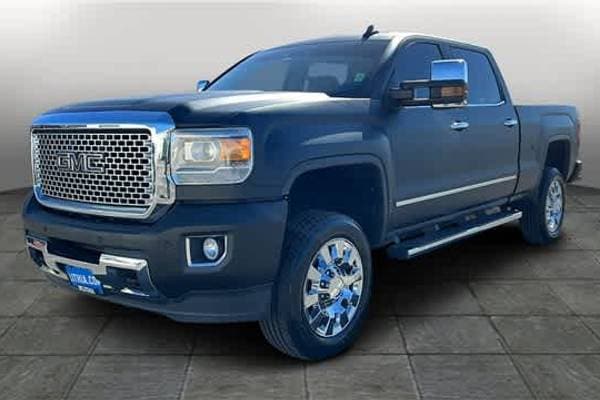 2017 GMC Sierra 2500HD Denali Crew Cab