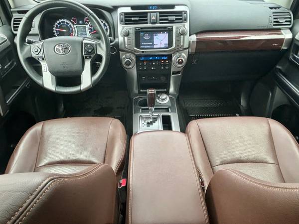 Toyota 4Runner with VIN: JTEBU5JR4K5702590
