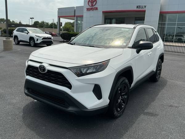 Toyota RAV4 with VIN: 2T3H1RFV2LW067951
