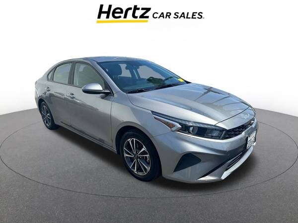 Kia Forte with VIN: 3KPF24AD4PE552048