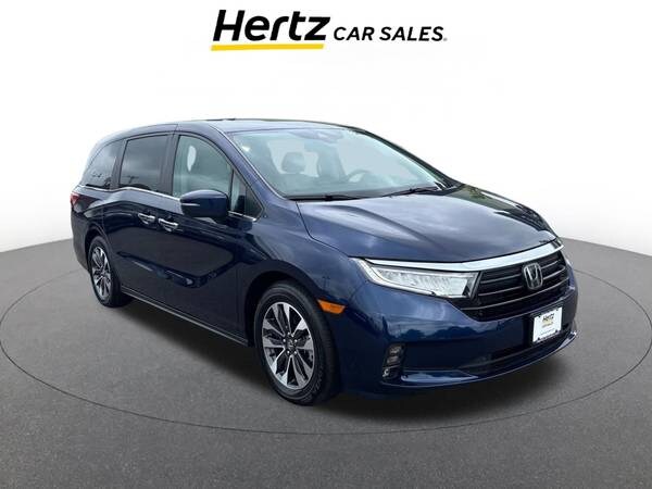 Honda Odyssey with VIN: 5FNRL6H67RB064609