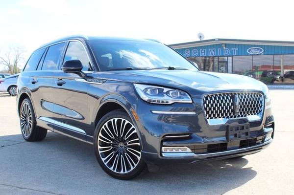 Lincoln Aviator with VIN: 5LM5J9XC6PGL30159