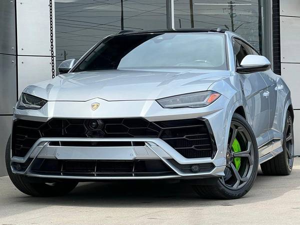 Lamborghini Urus with VIN: ZPBUA1ZL7NLA16146