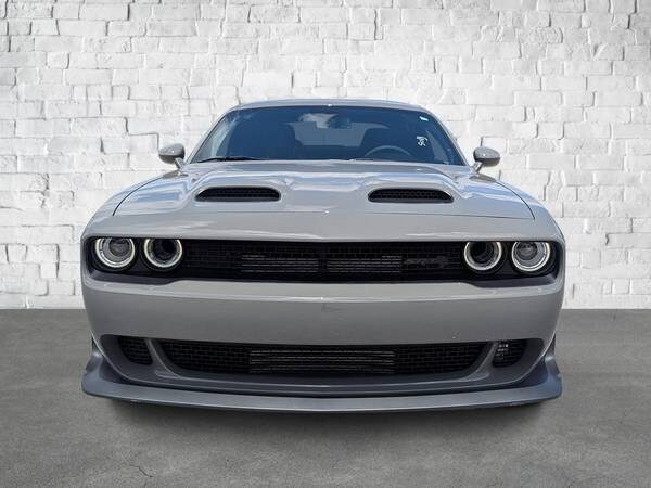 Dodge Challenger with VIN: 2C3CDZL97PH614456