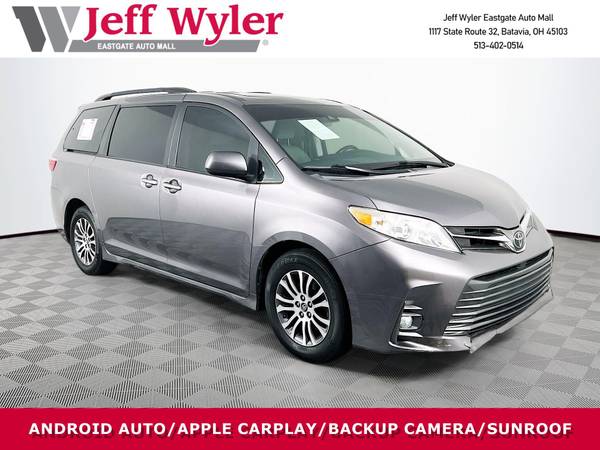 Toyota Sienna with VIN: 5TDYZ3DC5LS036136