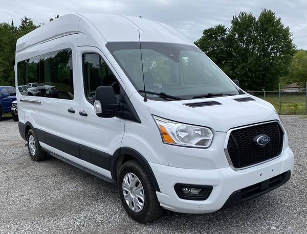 Ford Transit Passenger Van with VIN: 1FBAX2X84NKA79597