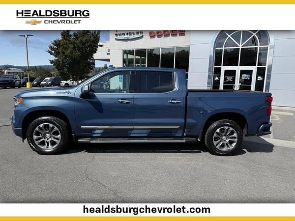Chevrolet Silverado 1500 with VIN: 1GCUDJE83RZ245104
