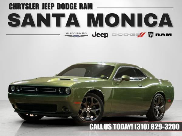 Dodge Challenger with VIN: 2C3CDZAGXJH209524