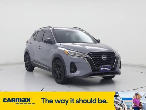Nissan Kicks with VIN: 3N1CP5DV4NL494808