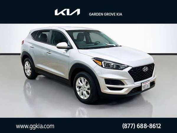 Hyundai Tucson with VIN: KM8J23A41LU242127