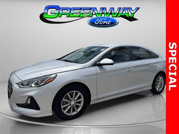 Hyundai Sonata with VIN: 5NPE24AA3JH707905