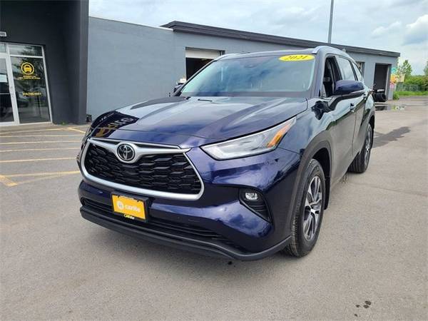 Toyota Highlander with VIN: 5TDGZRBH7MS152646