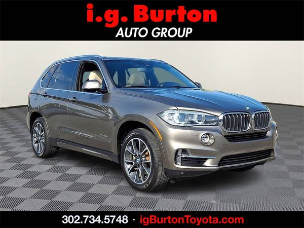 BMW X5 with VIN: 5UXKR0C39H0X79672