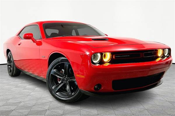 Dodge Challenger with VIN: 2C3CDZBT9GH176598